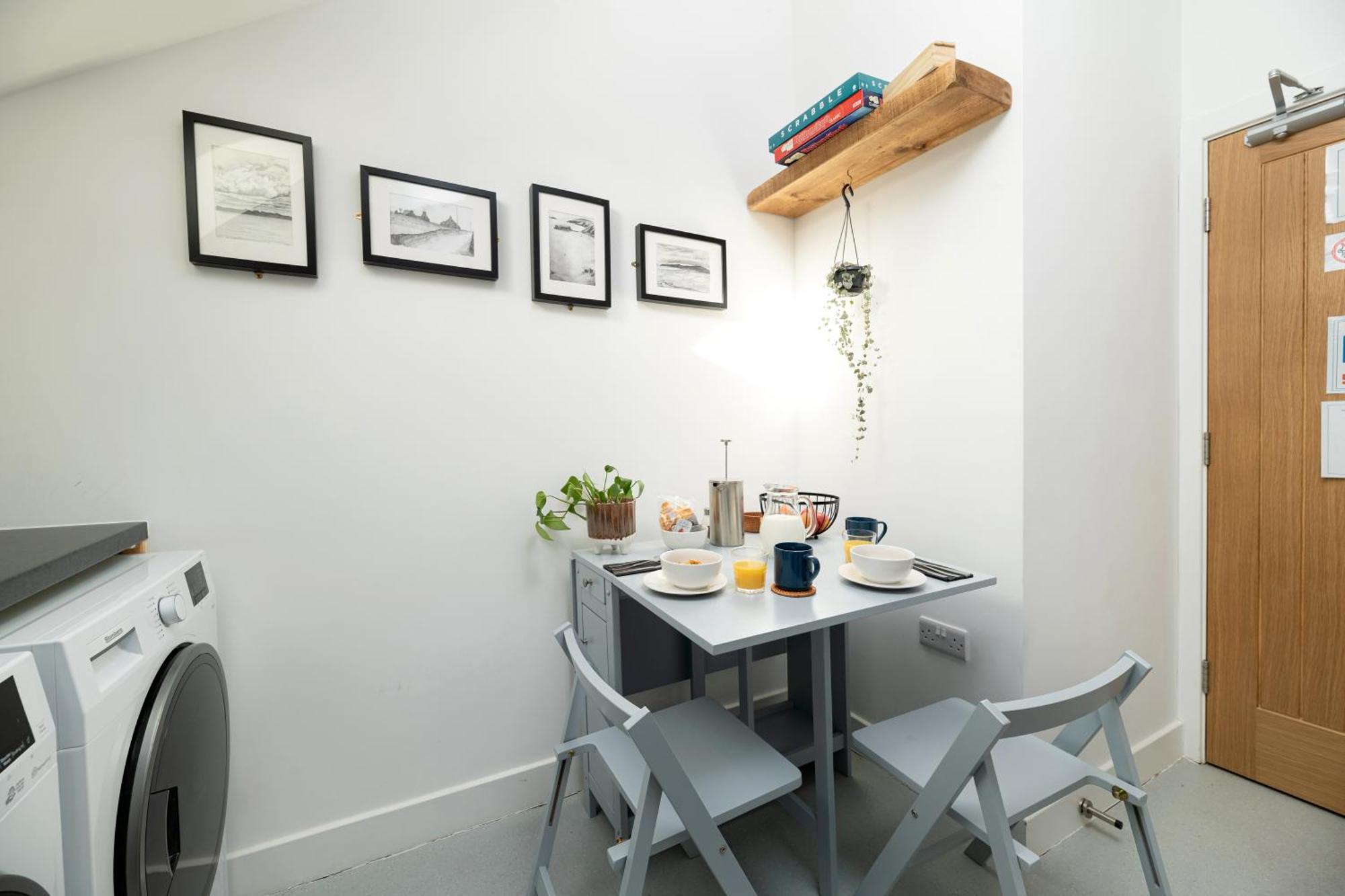 Tafarn Yr Heliwr Hostel Nefyn Ngoại thất bức ảnh
